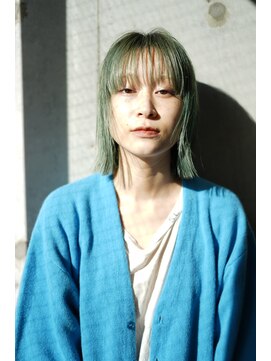 ライラ(Lyla) 透明感ペールグリーンボブ