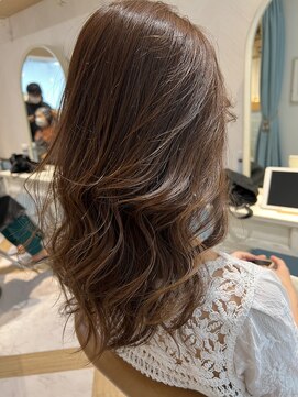 ロンド ストラーダ 心斎橋(Lond strada) 韓国前髪顔周りロング×インナーグレージュ[心斎橋/髪質改善]