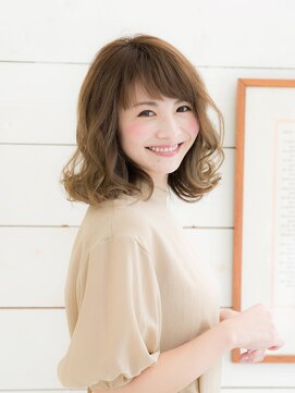 クロエ バイ ラヴィズム 新発田 2号店(CLOE by LUVISM) 透明感たっぷりのシナモンベージュ