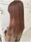 ピンクベージュ
