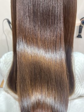 ロイ(ROY) 【ROY】振り返られる美人髪に♪