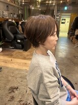 ウィークエンド(WEEKEND)&nbsp;ベージュ×ショート