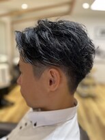 ファミリア ボンド(familiar BOND)&nbsp;爽やかセンターパートナチュラルな毛流れツーブロック