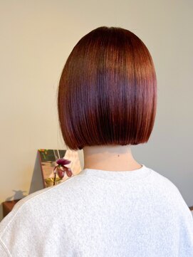 ムク(muku) パツっとボブ