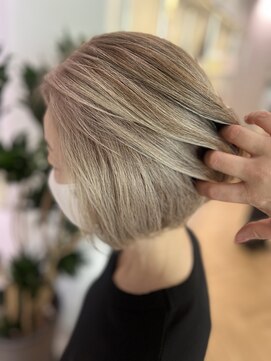 ステア ケース(stair case) リタッチだけでメンテナンス 白髪ぼかし