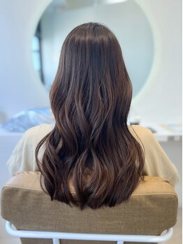 グロウ レランテ(GLOW lelante)の写真/マンツーマン×落ち着いた空間で髪質に合わせたスタイルをご提案♪毎日が楽しくなるスタイルに！
