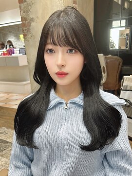 エインアンリー 明治神宮前(AIN.ANLY.) 韓国ヘア顔周りレイヤー青髪似合わせカット20代30代
