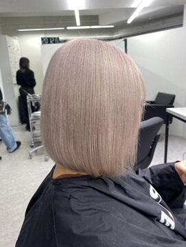 ペレ 渋谷(PELE) ホワイトグレージュ/デジタルパーマ/チェリーブラウン/渋谷