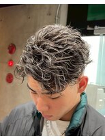 イーラ(era) メッシュツイスパパーマ/メンズ/刈り上げ/眉毛/ツイスト