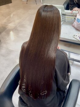 プレシャスバイプロデュース(precious by Produce)の写真/経験豊富なstylistがマンツーマンで最後までしっかり施術。髪質/お悩みに合わせたケアで、上質なヘアに…*