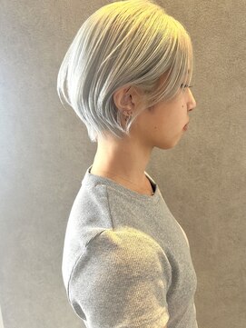 コト 福井大和田店(coto) 福井 大和田 ハイトーン ショートヘア ホワイトシルバー