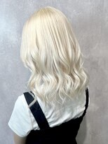 ルネラトーキョー(RUNERA TOKYO) 渋谷抜きっぱなしブロンドハイトーンケアブリーチロングヘア
