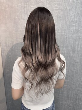 ブランシスヘアー(Bulansis Hair) シルバーグラデーション
