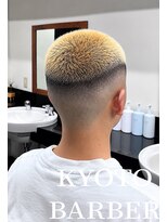 バーバーショップテト(barber shop tete)&nbsp;金髪ベリーショートフェード/スキンフェード