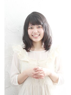 アルブル ヘアデザイン(arbre hair design) 黒髪でも重たくないナチュラルウェーブ