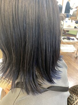 ヘアー バイ ミーズ(hair by Mii’s) インナーカラー/ブルージュ
