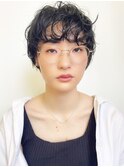 【morio 原宿】前髪なしショート　前髪パーマ　癖毛風パーマ