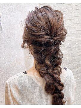 オラ ボーテ(Aura Beaute) 『AuraBeaute京都』結婚式 お呼ばれ ヘアアレンジ 4つ編みおろし