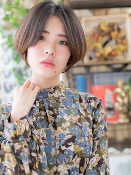 カバーヘア ブリス 戸田公園西口店(COVER HAIR bliss) センターパートひし形ショート大人ボブh3戸田公園20代30代40代