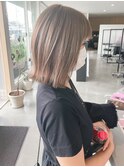 ミルクティーベージュ