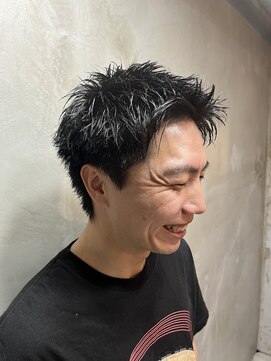 ヘアーラボ ハチ(HAIR LABO HACHI) スパイキーショート