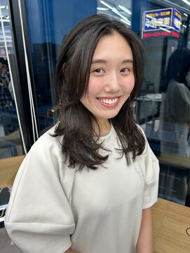 ビューナゴヤ 名駅(VIEW NAGOYA) 黒髪/ボブルフ/小顔/レイヤーカット/ミディアムレイヤー