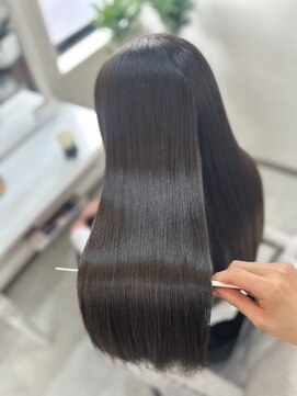 シシ 大宮(She 2.) 髪質改善/縮毛矯正/髪質改善ストレート/トリートメント/ボブ