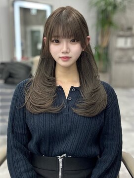 エヴァン(HEVIN) レイヤーカットハッシュカットダブルカラーミルクティーブラウン