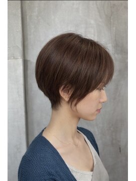 ニマルニーニー バイ ヤスオカ(2022 BY YASUOKA) 大人ショート×髪質改善カラー【平塚駅/白髪ぼかし/大人女性】