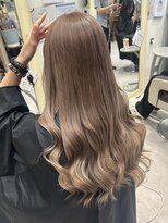 ユニークバイケンジ 町田(unique KENJE) ミルクティーブロンド × 外巻き
