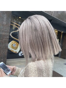 アポロ 横浜駅店(apollo) オールヘッドブリーチ/ ホワイトグレージュ/ホワイトブロンド