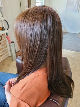 サロンドアンベリール(salon de embellir) 潤サラストレート☆