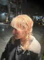 フェリーアヴェダハルミ(FEERIE AVEDA HARUMI)&nbsp;お花のカチューシャのようなツイン編み下ろしです(^^)