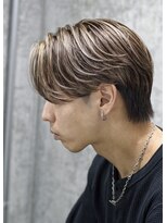 オルズ 渋谷(ALLZ)&nbsp;ハイライトカラーバレイヤージュ刈り上げセンターパートカルマ