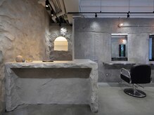 ネイト(Neit)の雰囲気（コンクリートの静けさに包まれた、美術館のようなサロン［仙台］）