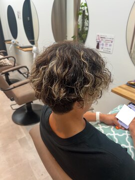 ファクト(FACT SPA) 波落ちスパイラルパーマ