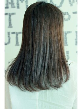 ローランセントラル(Lorran central) 艶髪で魅力溢れる大人ストレート