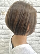 ビューティー シャレンド&nbsp;小顔見せで大人かわいい☆ナチュラルハイライト×ひし形ショート