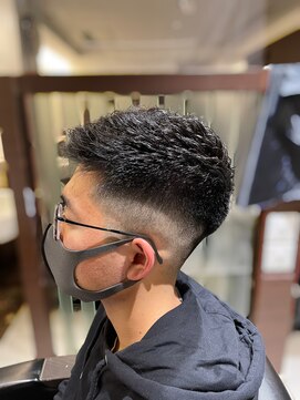 エヌドットバーバー ギンザ(N.BARBER GINZA) スキンフェード/バーバースタイル/バズカット【銀座】<理容室>