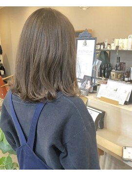 スアバイキキ(SuA by kiki.) レイヤーボブ/外ハネボブ/大人ショート/ニュアンスカラー[千葉〕