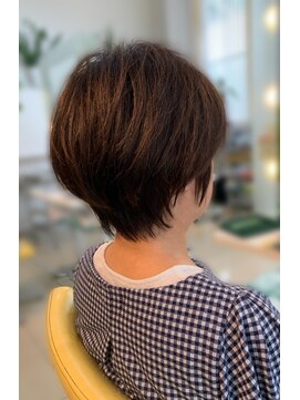 ファーストステージ(First Stage) 自然な丸みのボブ