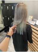 シルバーグレージュ×ライトブルー