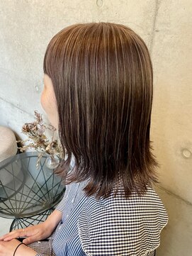 サロンドベリタ(salon de VERITA) パラパラブリーチ外はねミディ