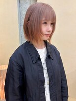 スニュウ(snuw)&nbsp;【snuw_hotaru】ブリーチカラールーツカラーミルクティボブ