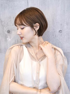 アイスバーグ(eyesburg) 前下がりショートボブ似合わせ小顔カット髪質改善シアカラー