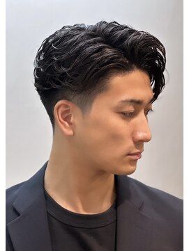 ドルクス 上野店(Dorcus) 大人パーマ!ビジネスヘア メンズ刈り上げ 上野理容室
