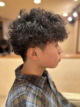 リトルウイング (Little Wing.) メンズデザインカット＋ツイストスパイラルパーマ