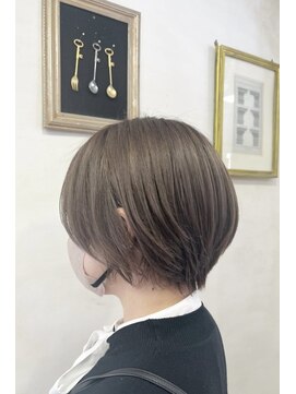 ランプ ヘアー(lamp hair) ペールベージュ×ショートボブ/lamp 清水