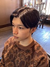フェリックス(Felix) センターパート×ツーブロック