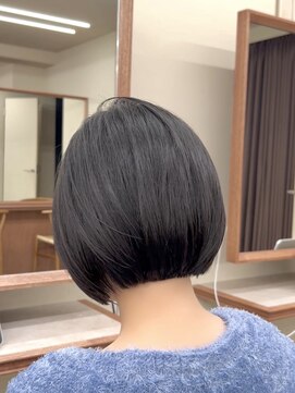 ノイエ 原宿 北参道(NoIE) レイヤーカット/ボブ/髪質改善カラー/縮毛矯正/原宿/北参道